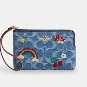 Coach Corner Zip Wristlet In Signature Denim NWT